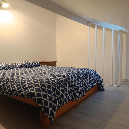 Logement entier dans village calme Guillerval Extérieur photo