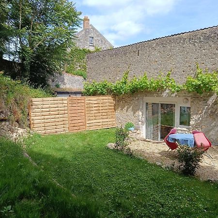 Logement entier dans village calme Guillerval Extérieur photo