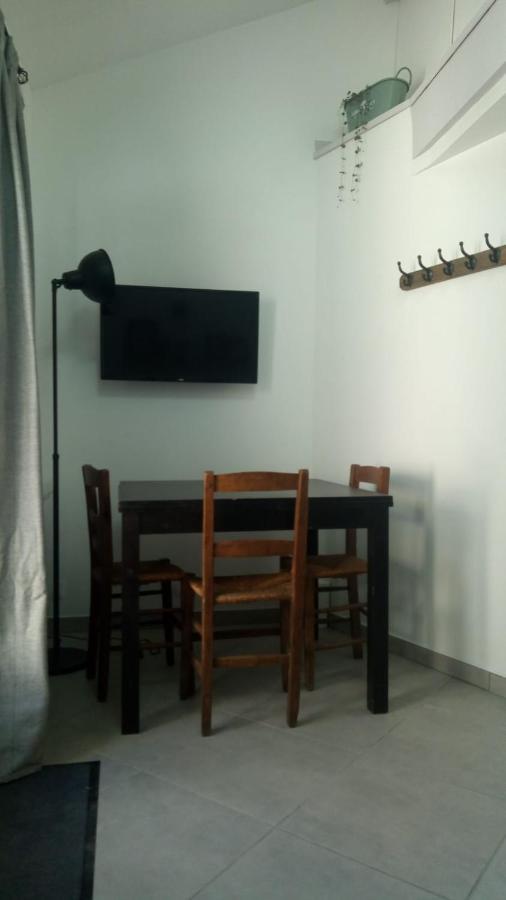 Logement entier dans village calme Guillerval Extérieur photo